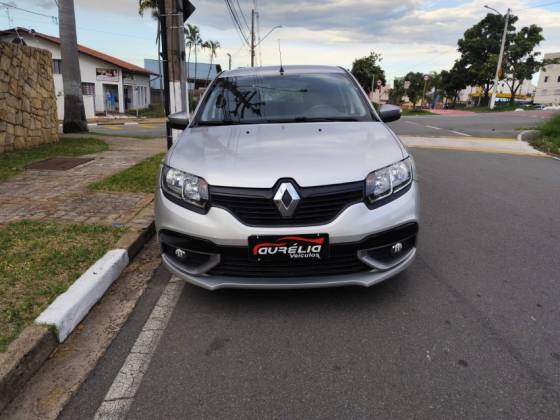 RENAULT SANDERO 1.6 GT LINE LIMITED FLEX 4P MANUAL